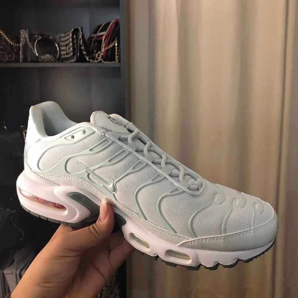 NIKE AIR MAX TN